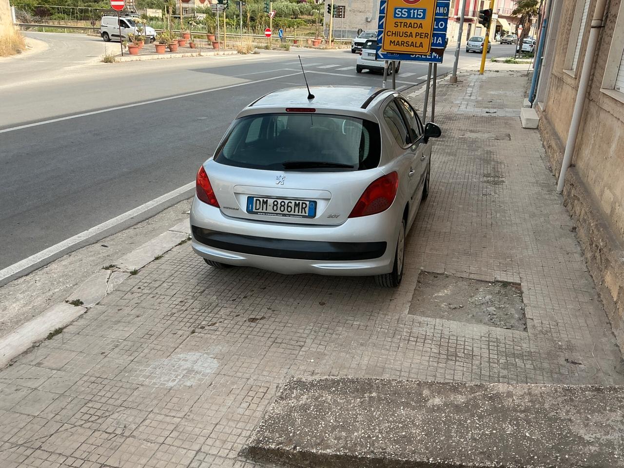 Peugeot 207 1.4 HDi 70CV 5p. ONE Line