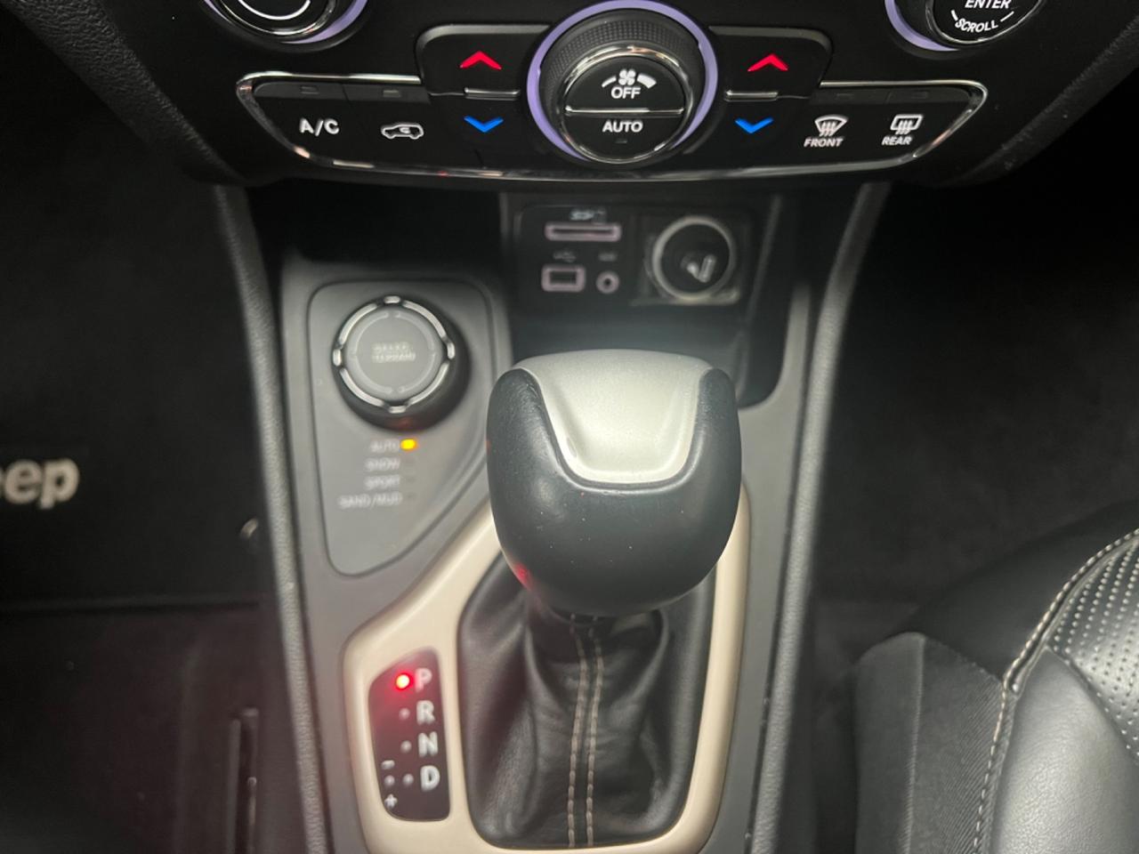 Jeep Cherokee 2.2 Mjt II 4WD Active Drive Overland