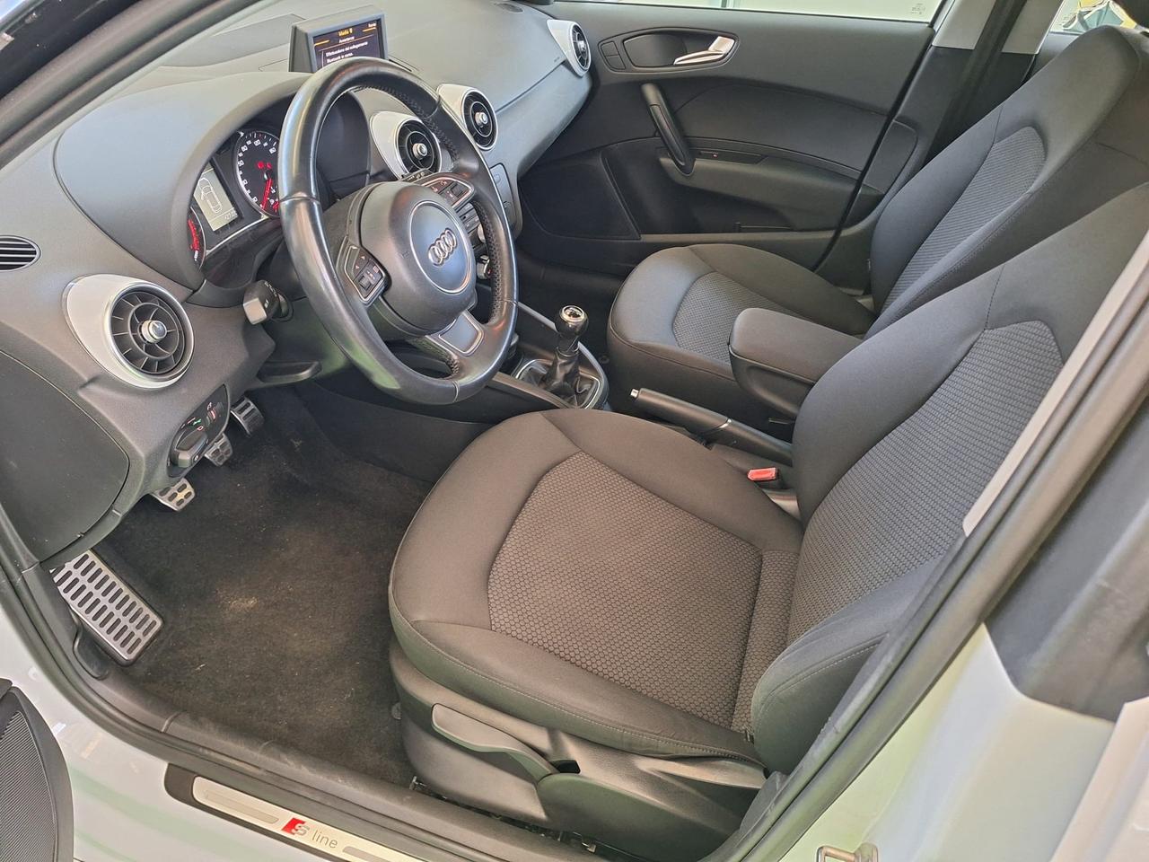Audi A1 1.6 TDI S line edition