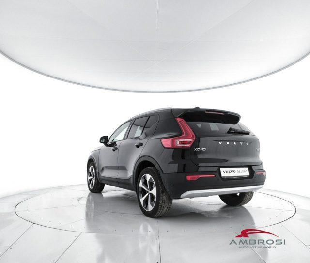 VOLVO XC40 Mild Hybrid B3 automatico Core