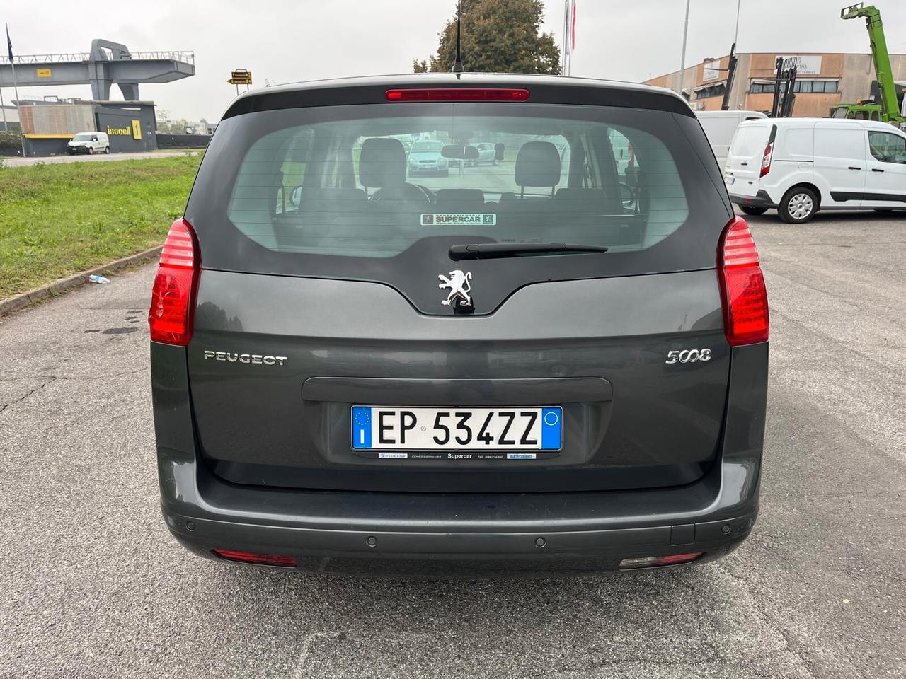 Peugeot 5008 1.6 HDi 112CV Active