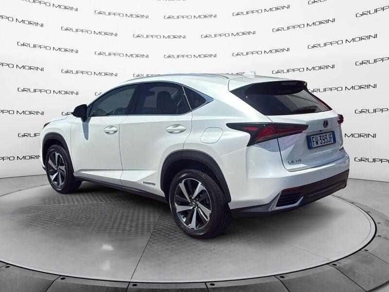 Lexus NX NX 300h 2.5 Luxury 4wd cvt
