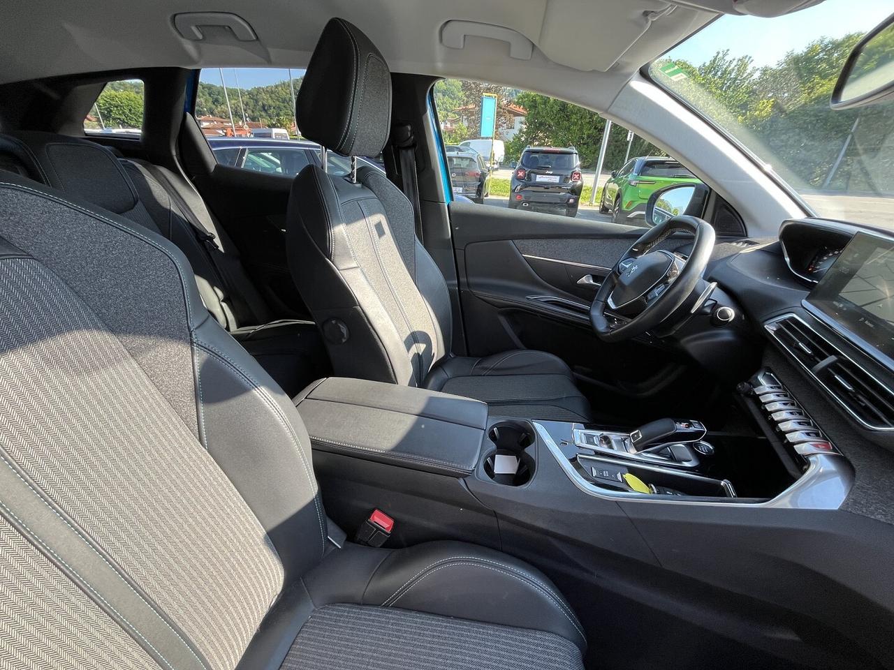 PEUGEOT 3008 1500 HDI 130 CV AUTOM. ALLURE
