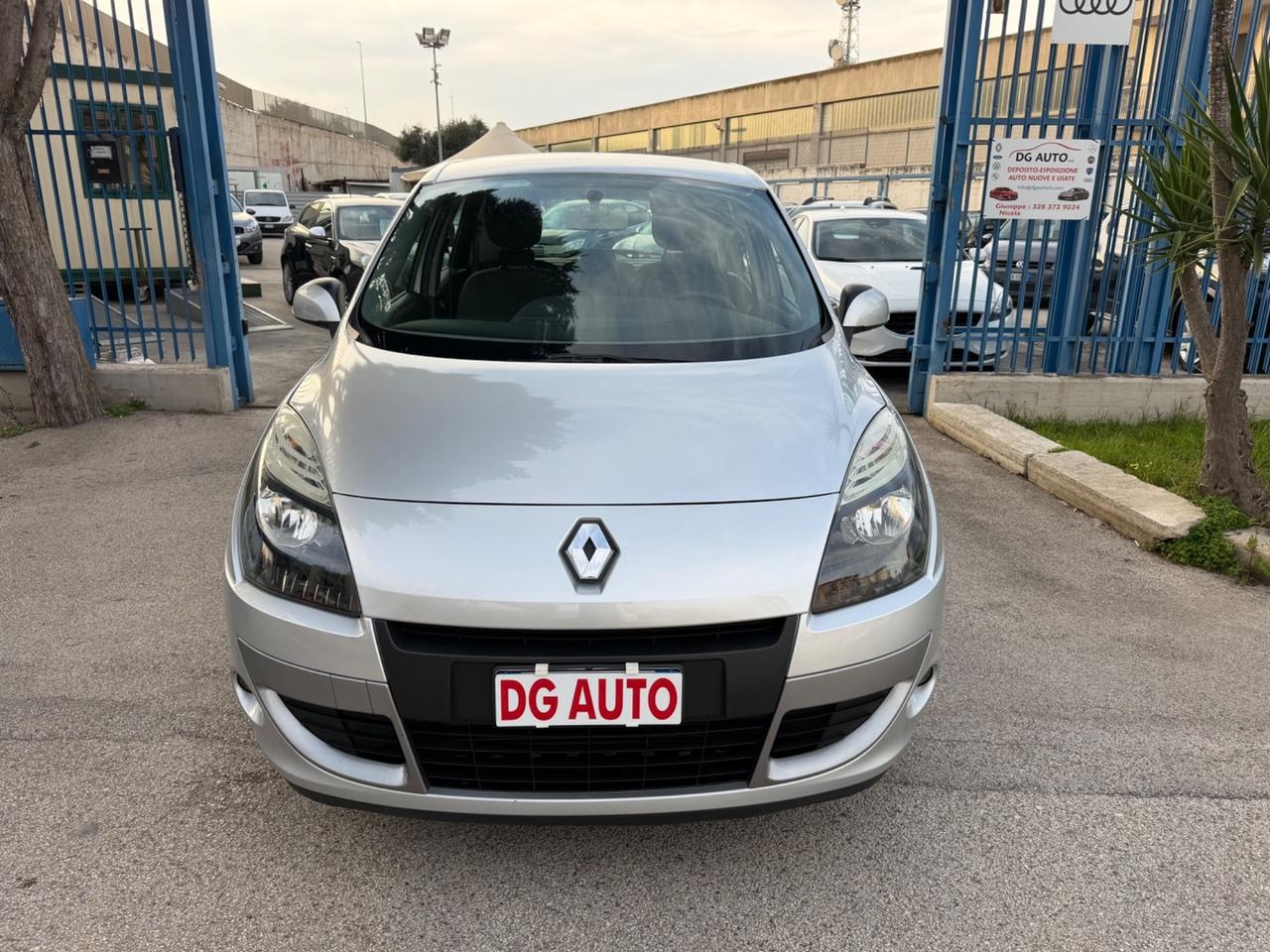 Renault Scenic 1.5 dci 110 cavalli 2011