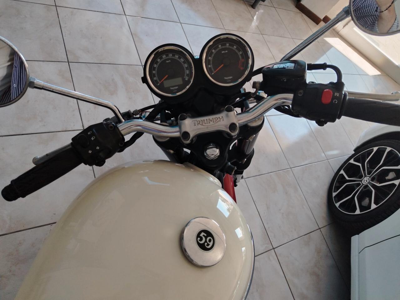 Triumph Bonneville T100