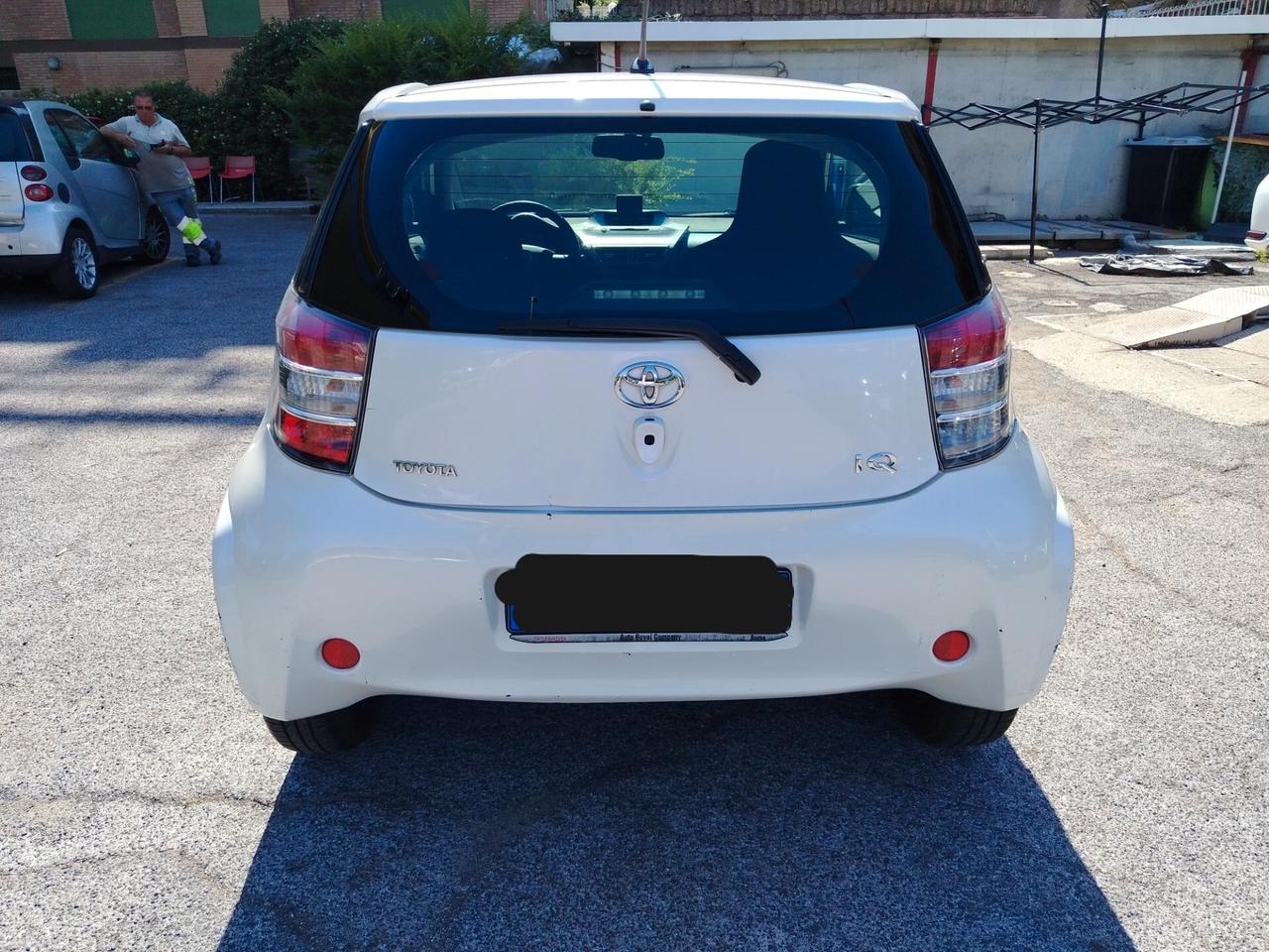 Toyota iQ 1.0 Sol