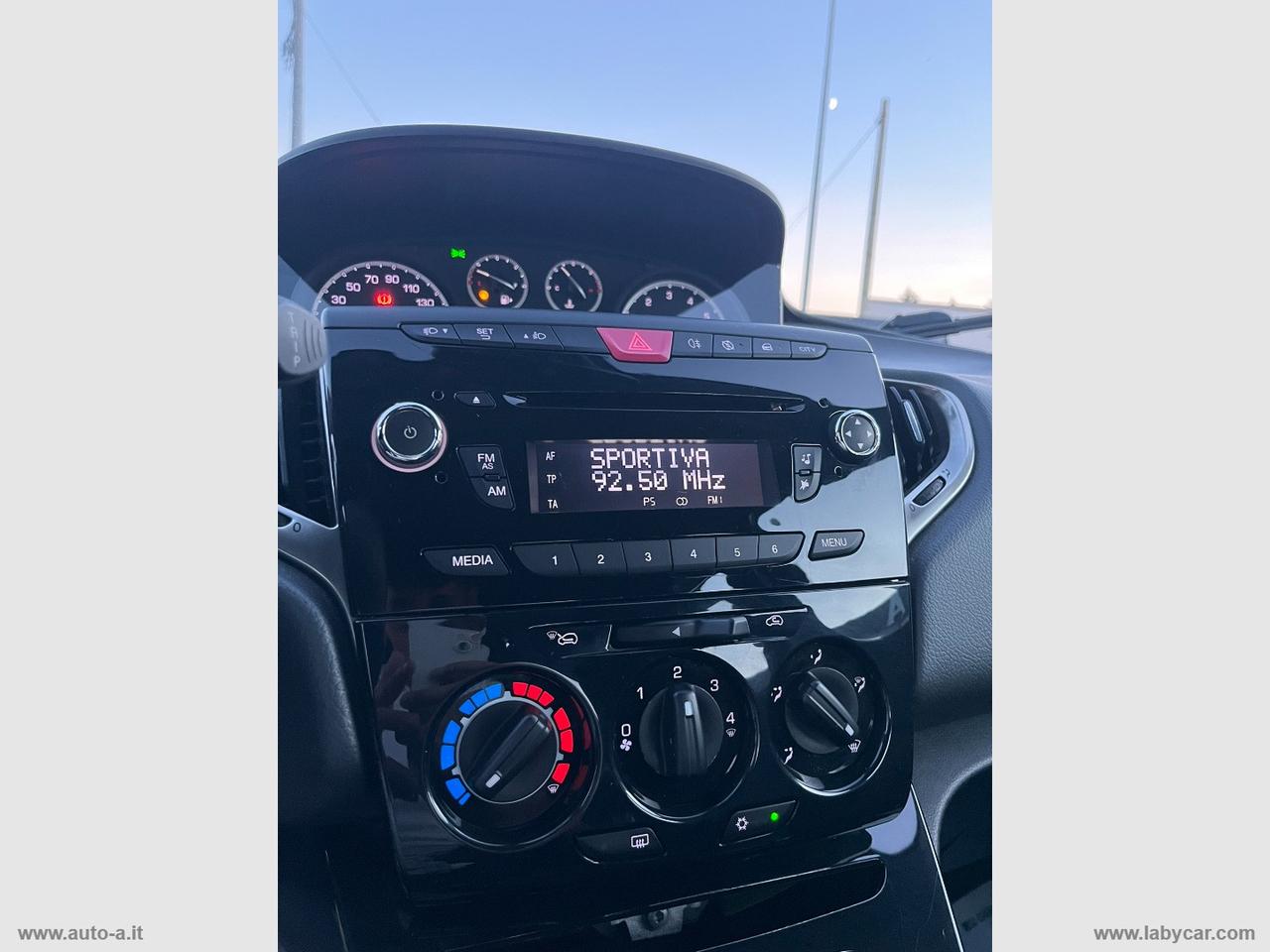 LANCIA Ypsilon 1.2 69 CV 5p. S&S Silver
