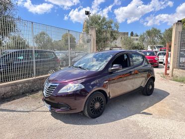 Lancia Ypsilon 1.3 95 cv elefantino viola-Mod.2014