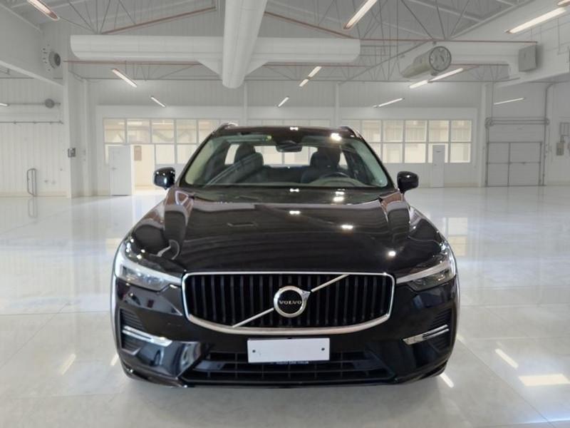 VOLVO XC60 B4 D AWD AUTOMATICO CORE SUV