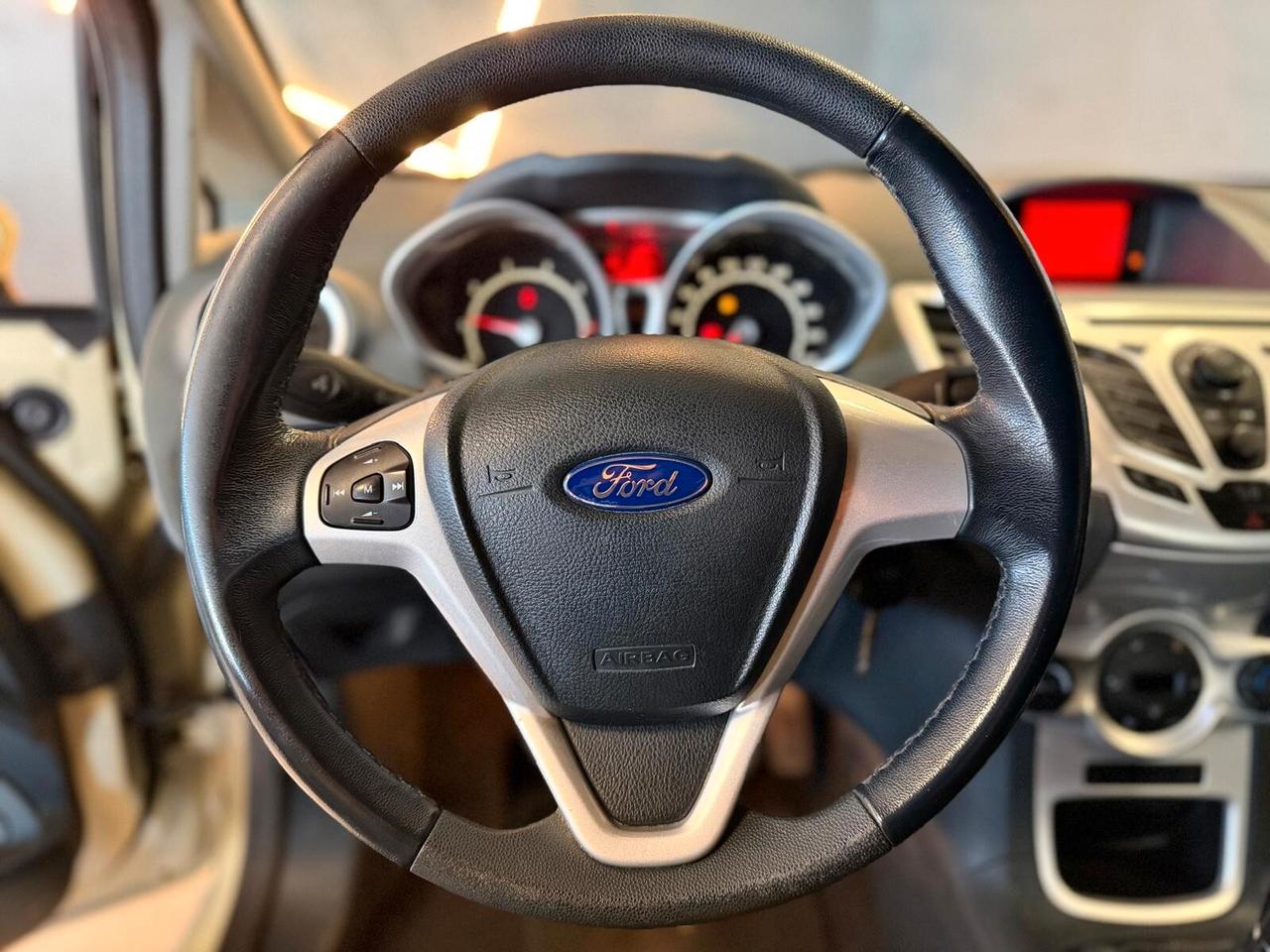 Ford Fiesta 1.2 82 CV 5 porte GPL