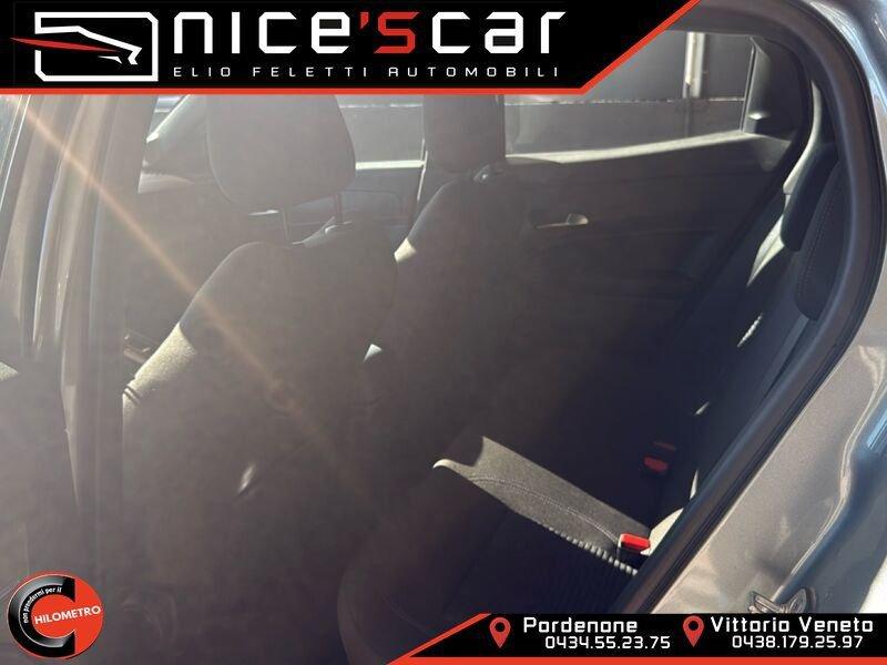 Alfa Romeo Junior 1.2 136 CV Hybrid eDCT6