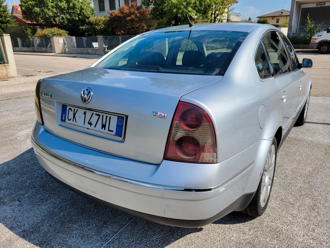 Volkswagen Passat 1.9 TDI/130 CV cat Business