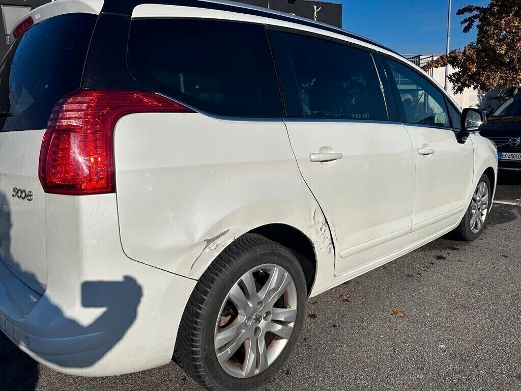 Peugeot 5008 2.0 HDi 150CV 5 POSTI Business