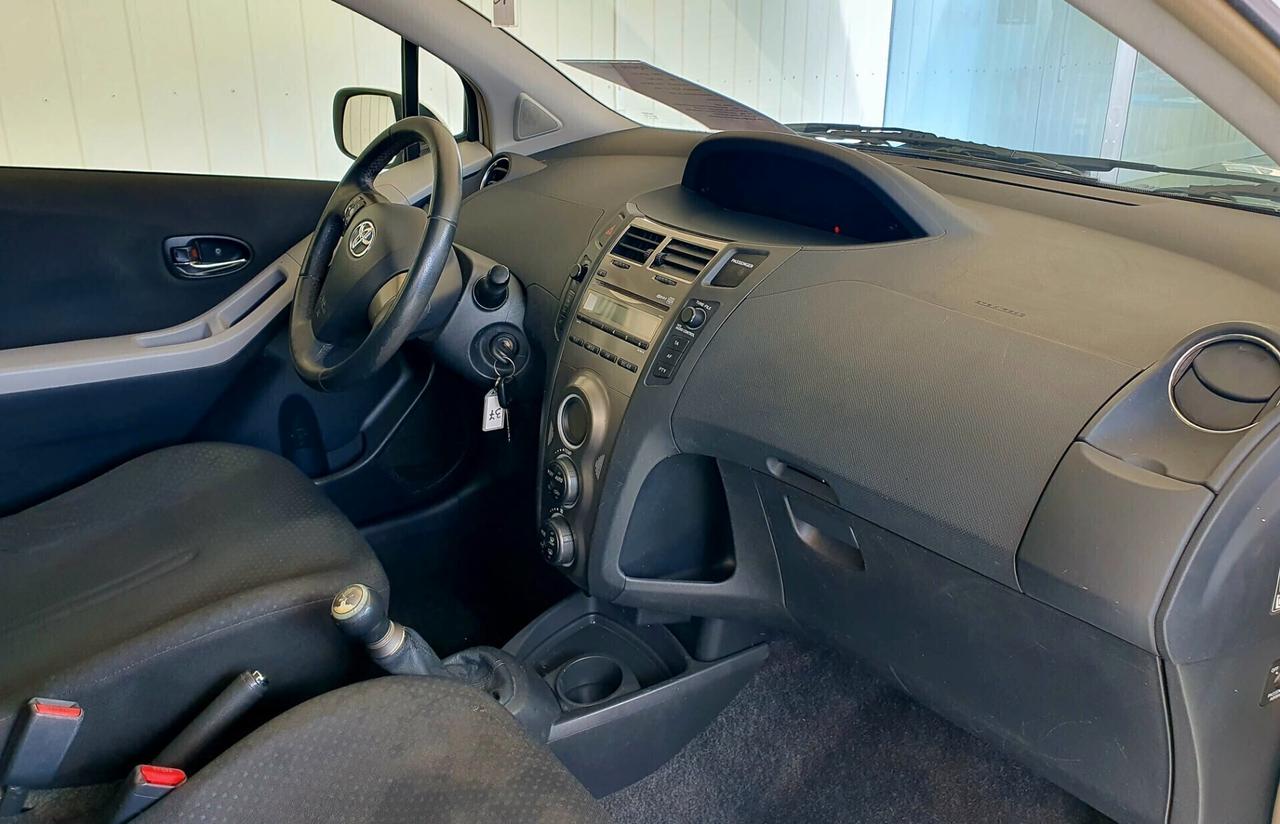 Toyota Yaris 1.0 BENZ. - 2011 - KM. 160.000