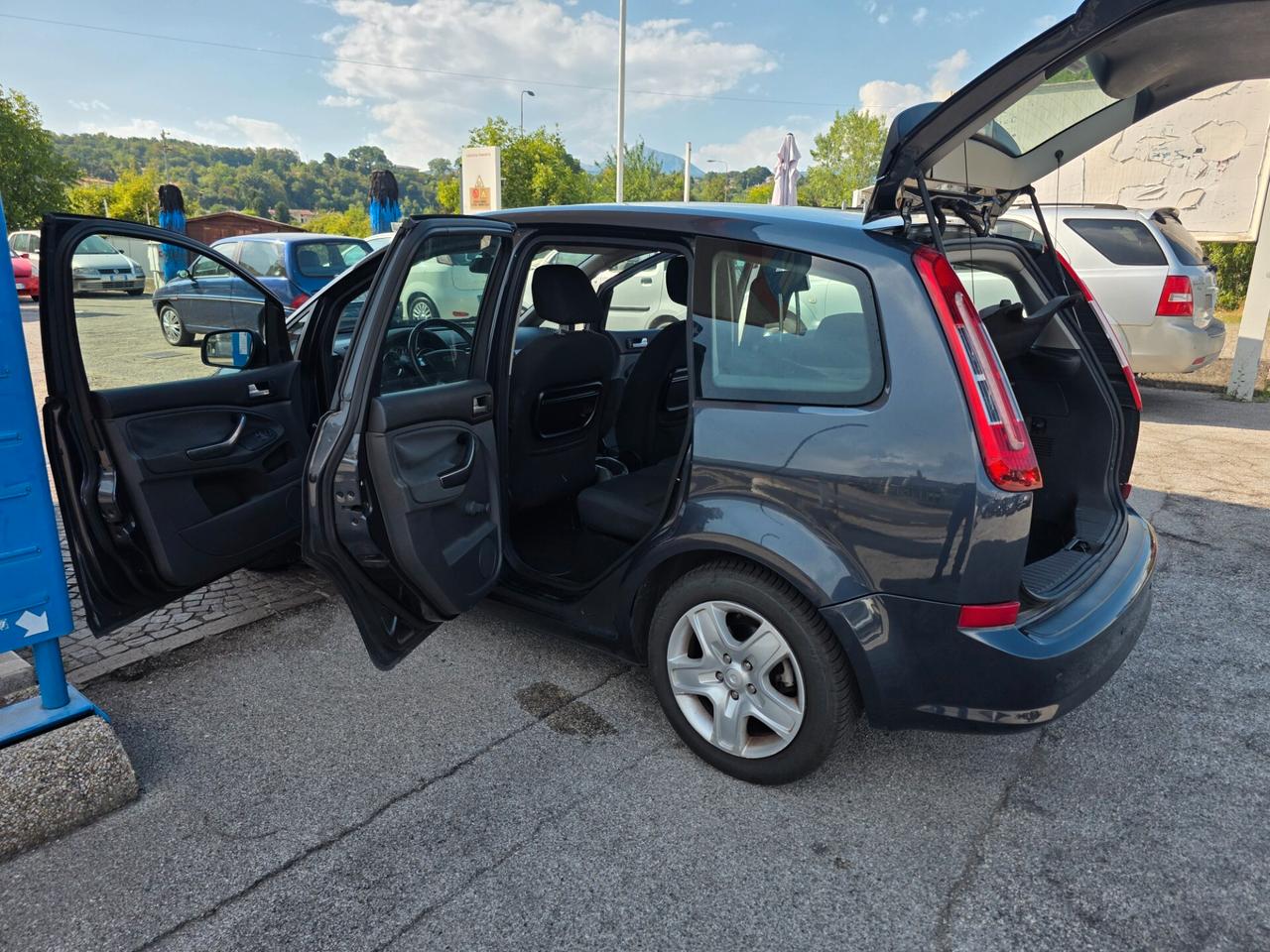 Ford C-Max 1.6 TDCi 110 CV Titanium con 256.000km