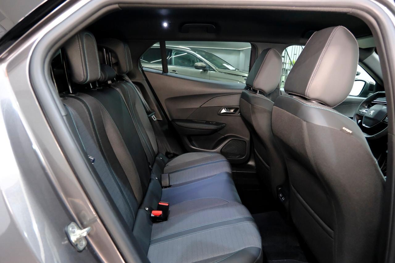 *PEUGEOT 2008 1200T 130cv EAT8 ALLURE* - Automatica