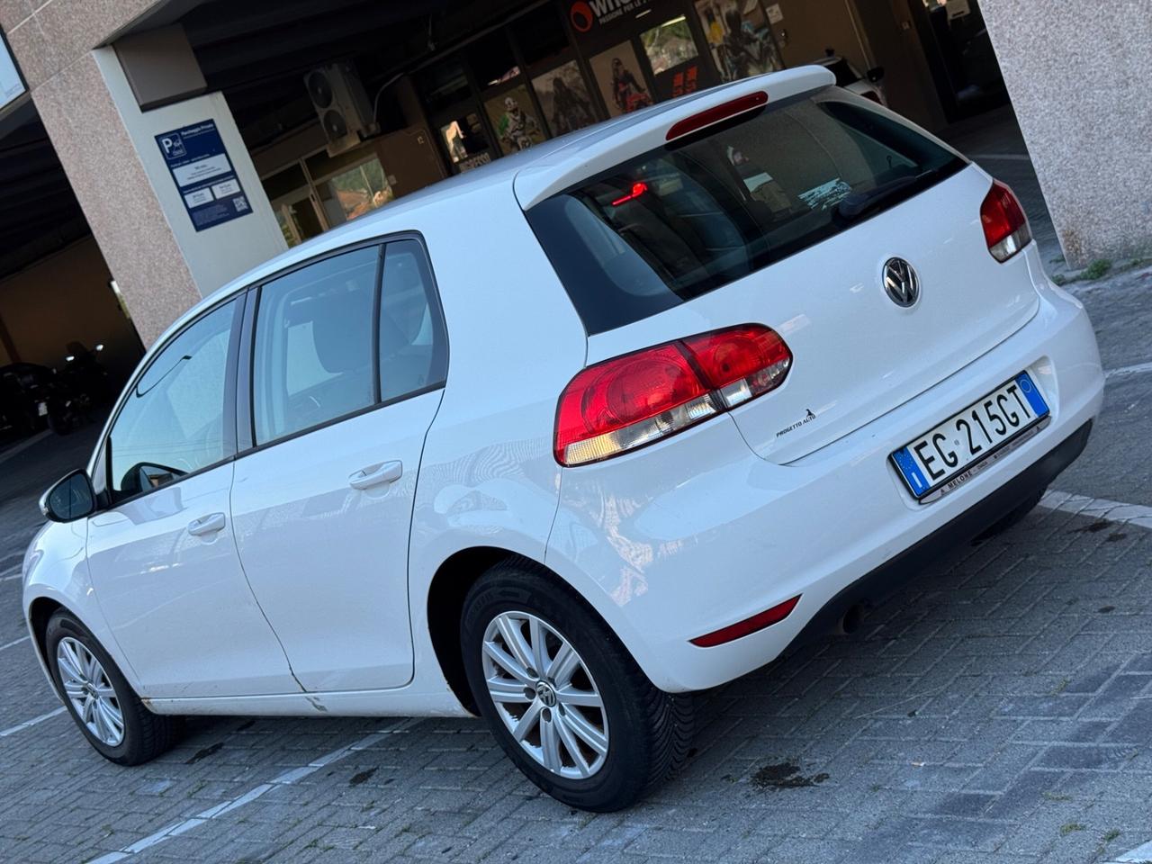 VOLKSWAGEN GOLF 1.6 TDI 5 PORTE PRONTA CONSEGNA