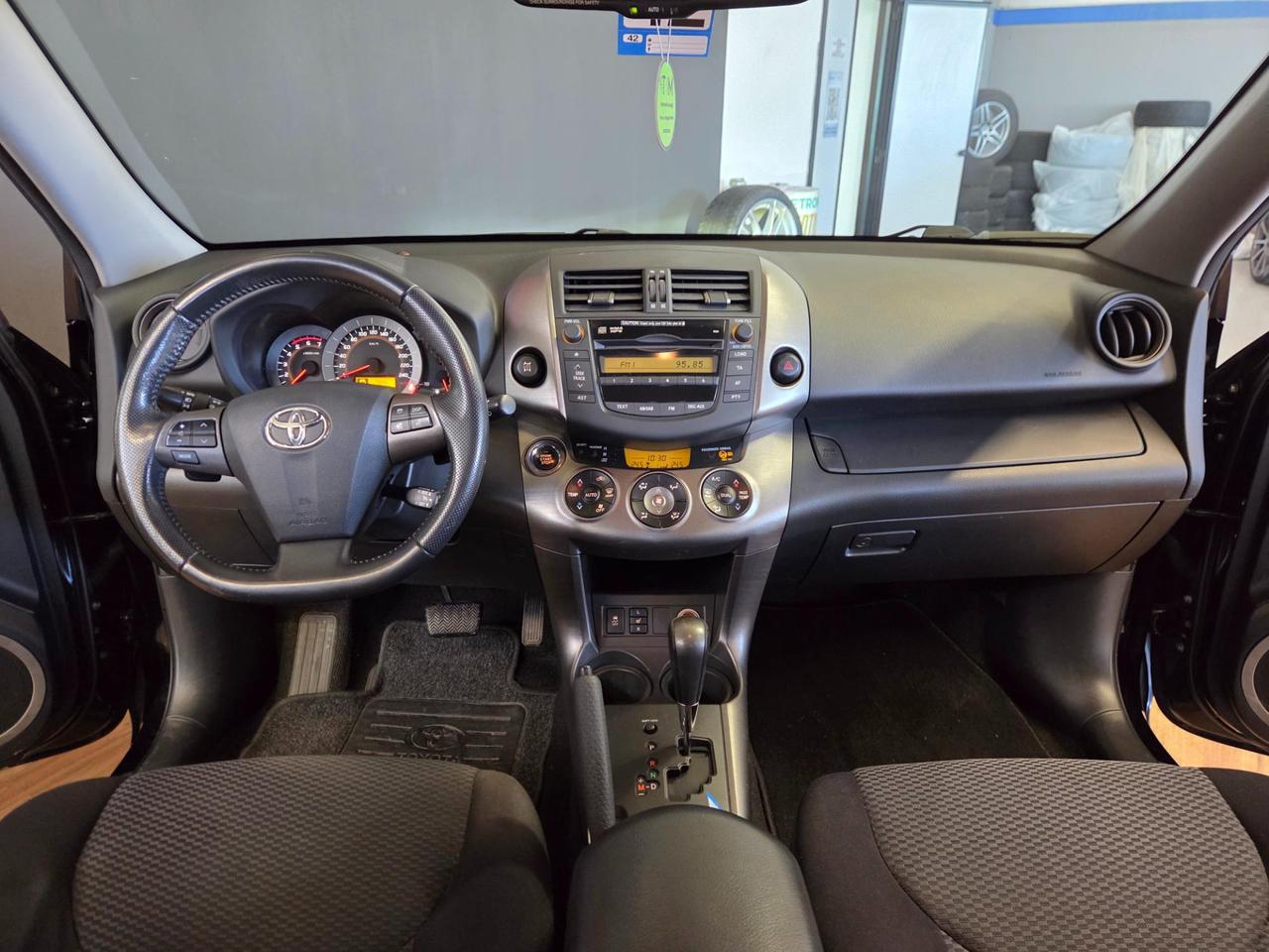 Toyota RAV4 5 Porte RAV4 2.2 d-cat Luxury 150cv auto dpf my09