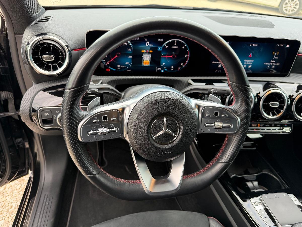 MERCEDES - Classe A - A 180 d Automatic Premium