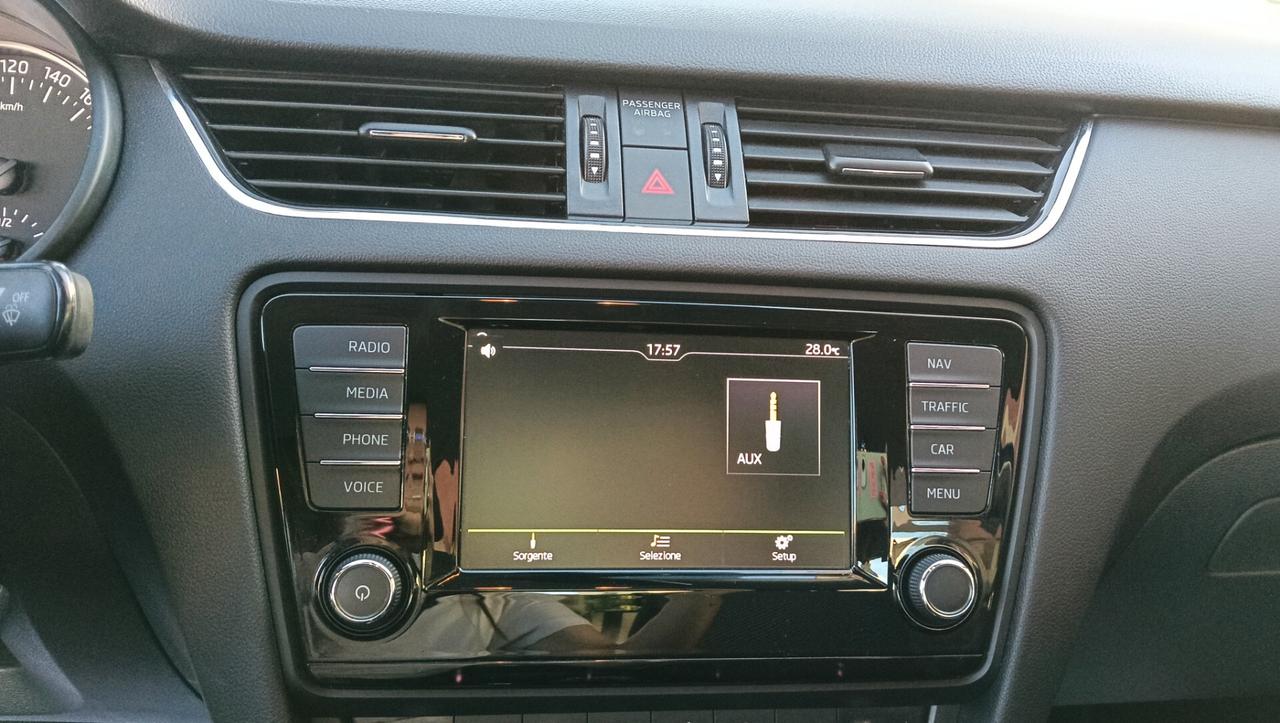 SKODA OCTAVIA BERLINA NAVI -PREZZO PROMO!