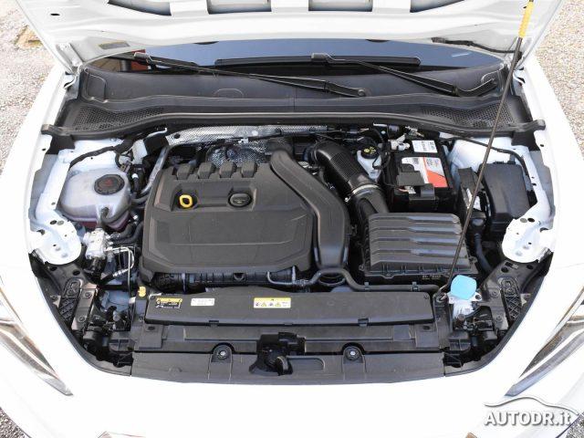 SEAT Leon Sportstourer 1.5 TGI DSG Business FULL LED, Navi