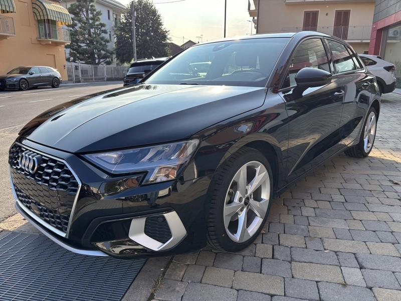 Audi A3 Sportback 35 2.0 tdi Business Advanced s-tronic LED-TETTO-18"