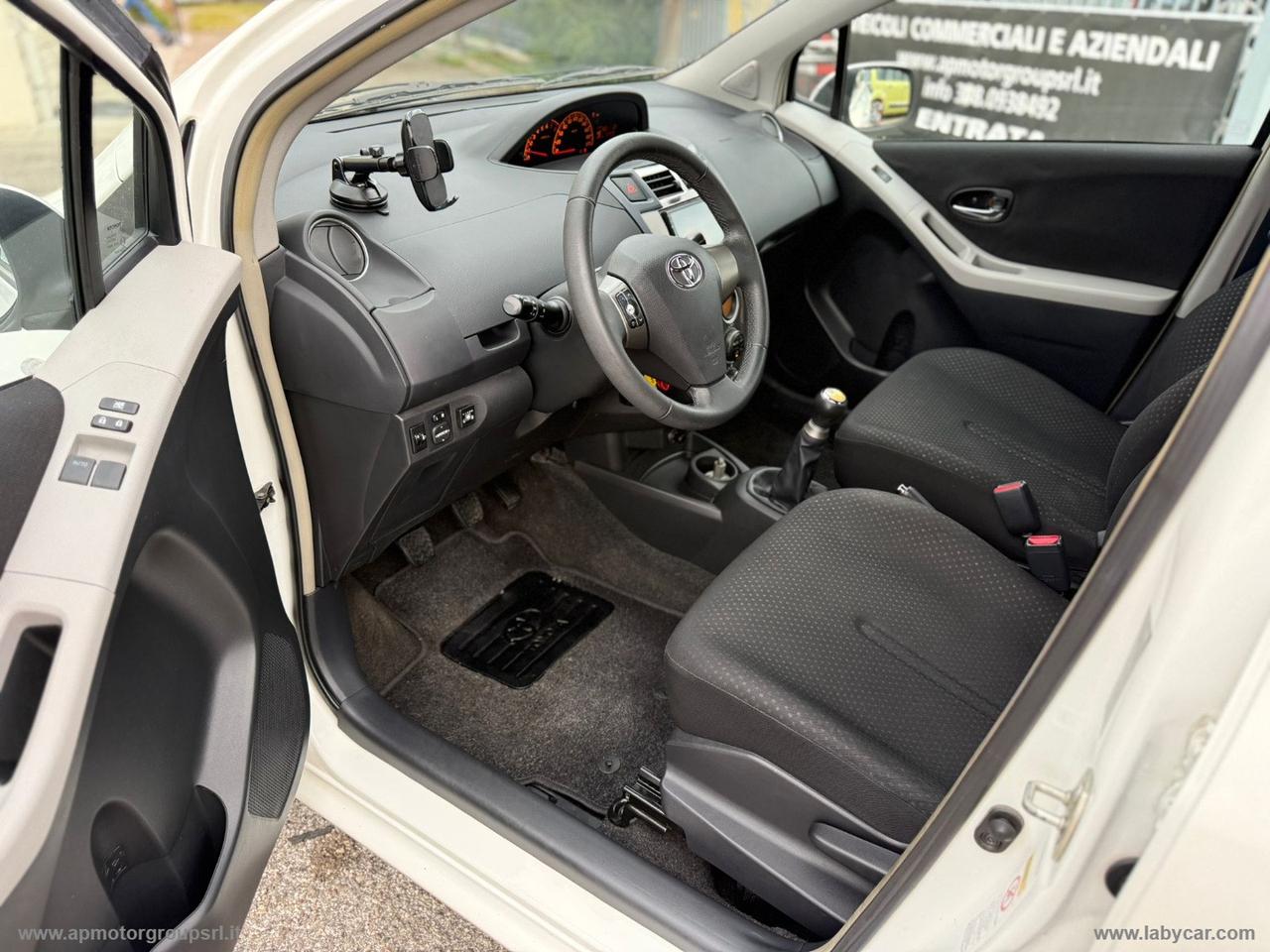 TOYOTA Yaris 1.0 5p. Sol GPL