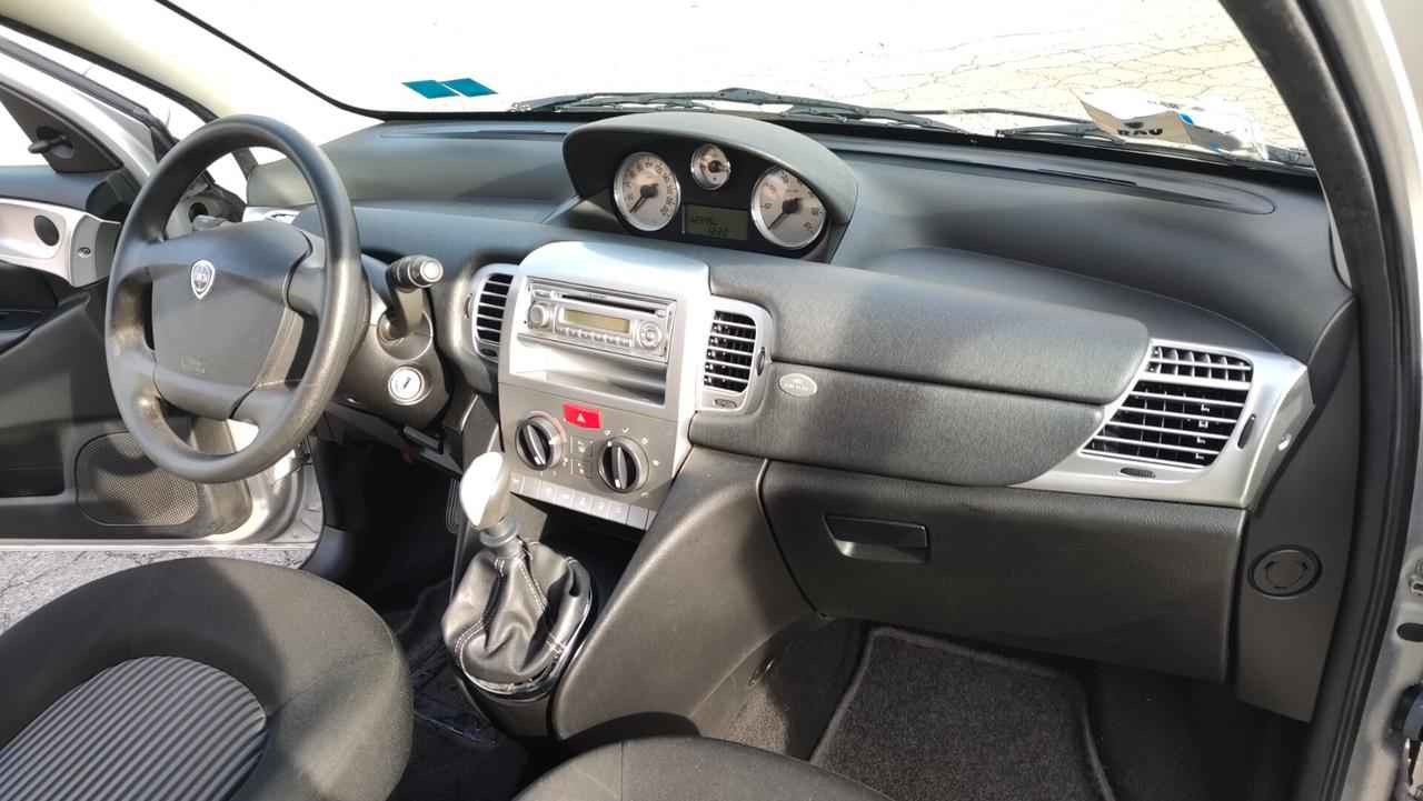 Lancia Ypsilon 1.2 soli 62000km NEOPATENTATI - 2009