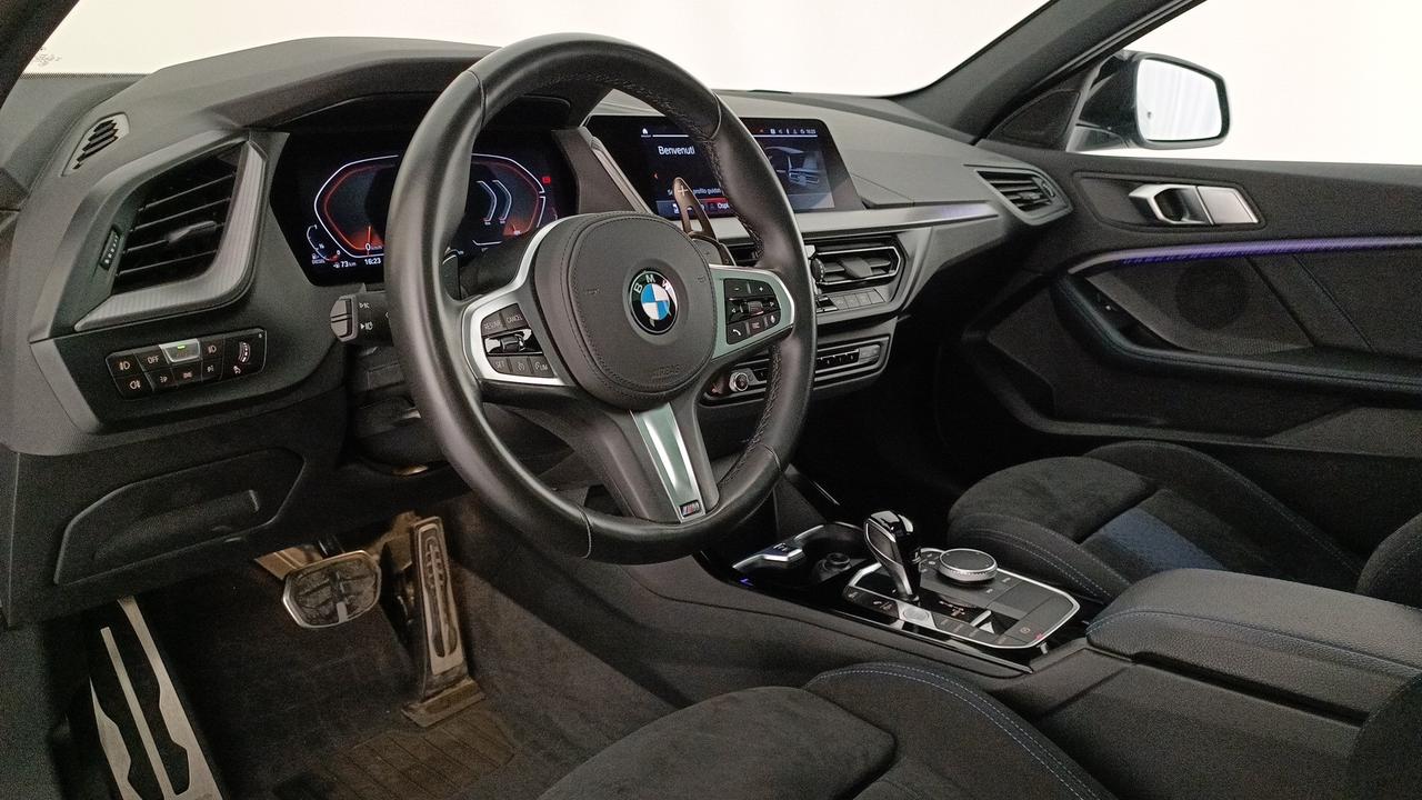 BMW Serie 1 F40 - 118d Msport auto