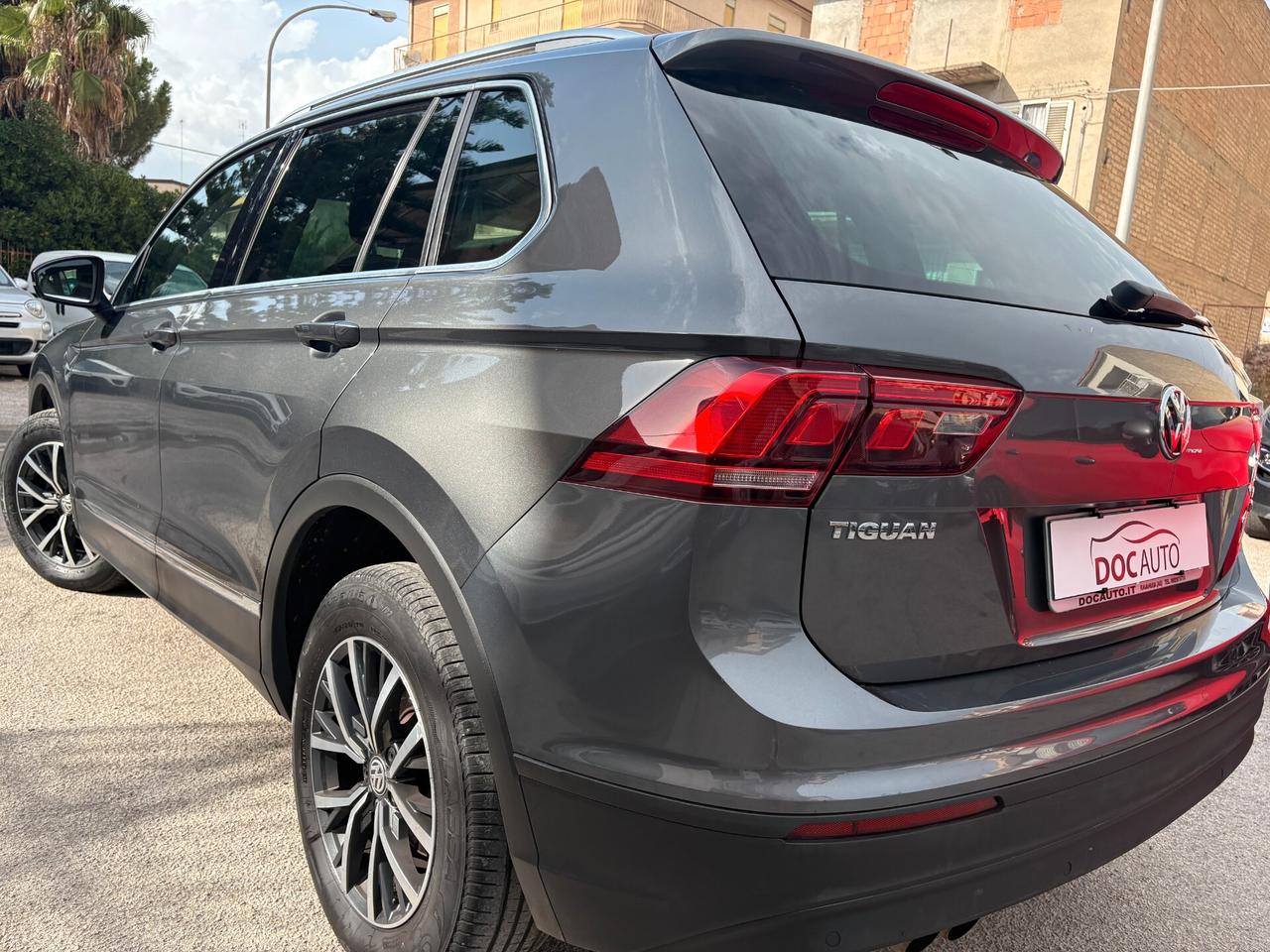 Volkswagen Tiguan 2.0 TDI SCR 4MOTION Business BlueMotion Technology