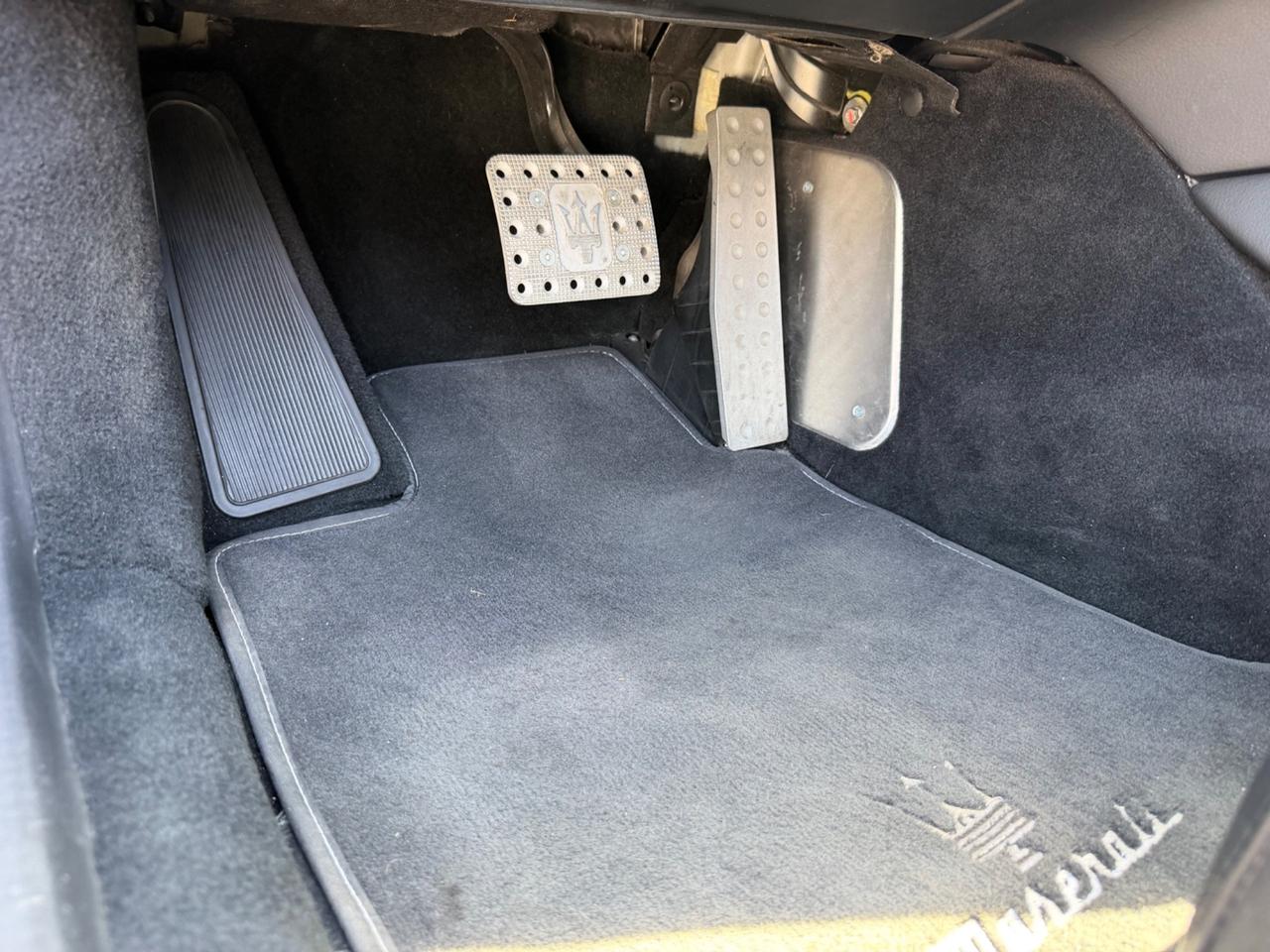 Maserati GranTurismo 4.7 V8 S kit MC Stradale f1