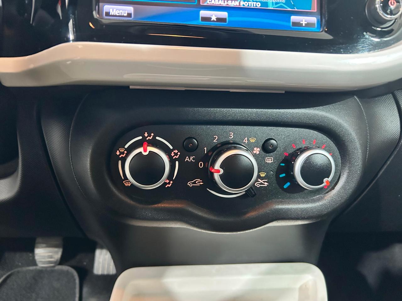 Renault Twingo SCe Lovely