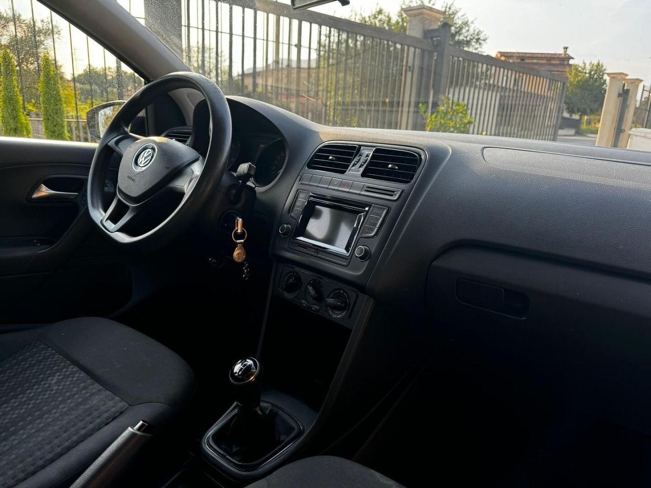 VOLKSWAGEN POLO 5" SERIE