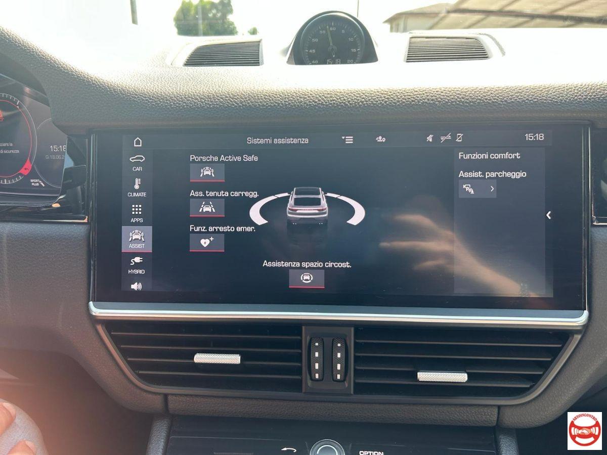 PORSCHE - Cayenne Coupe 3.0 e-hybrid tiptronic