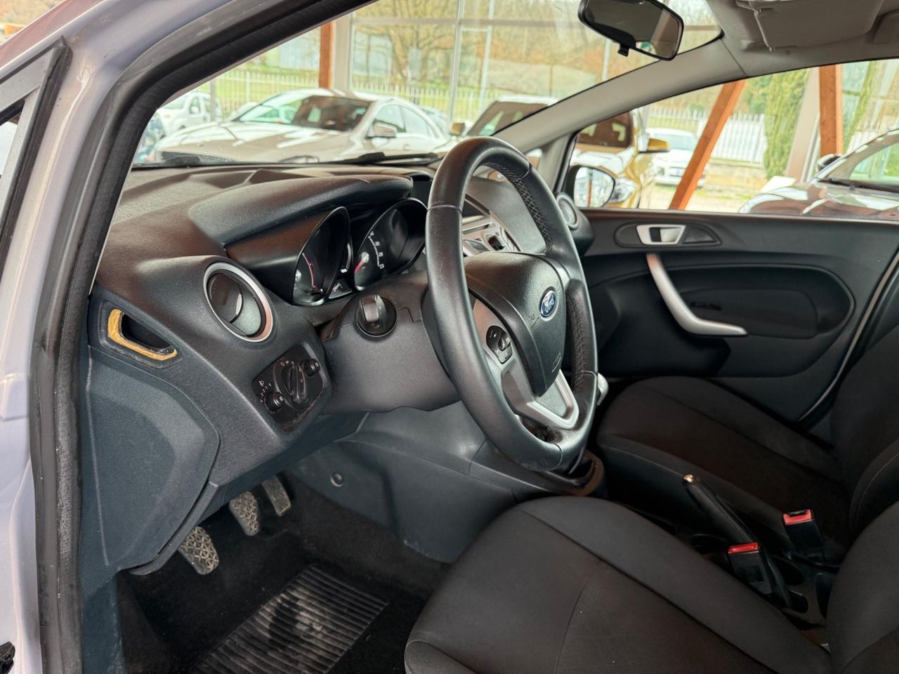 Ford Fiesta 1.4 Diesel - Neopatentati - Tagliandi certificati