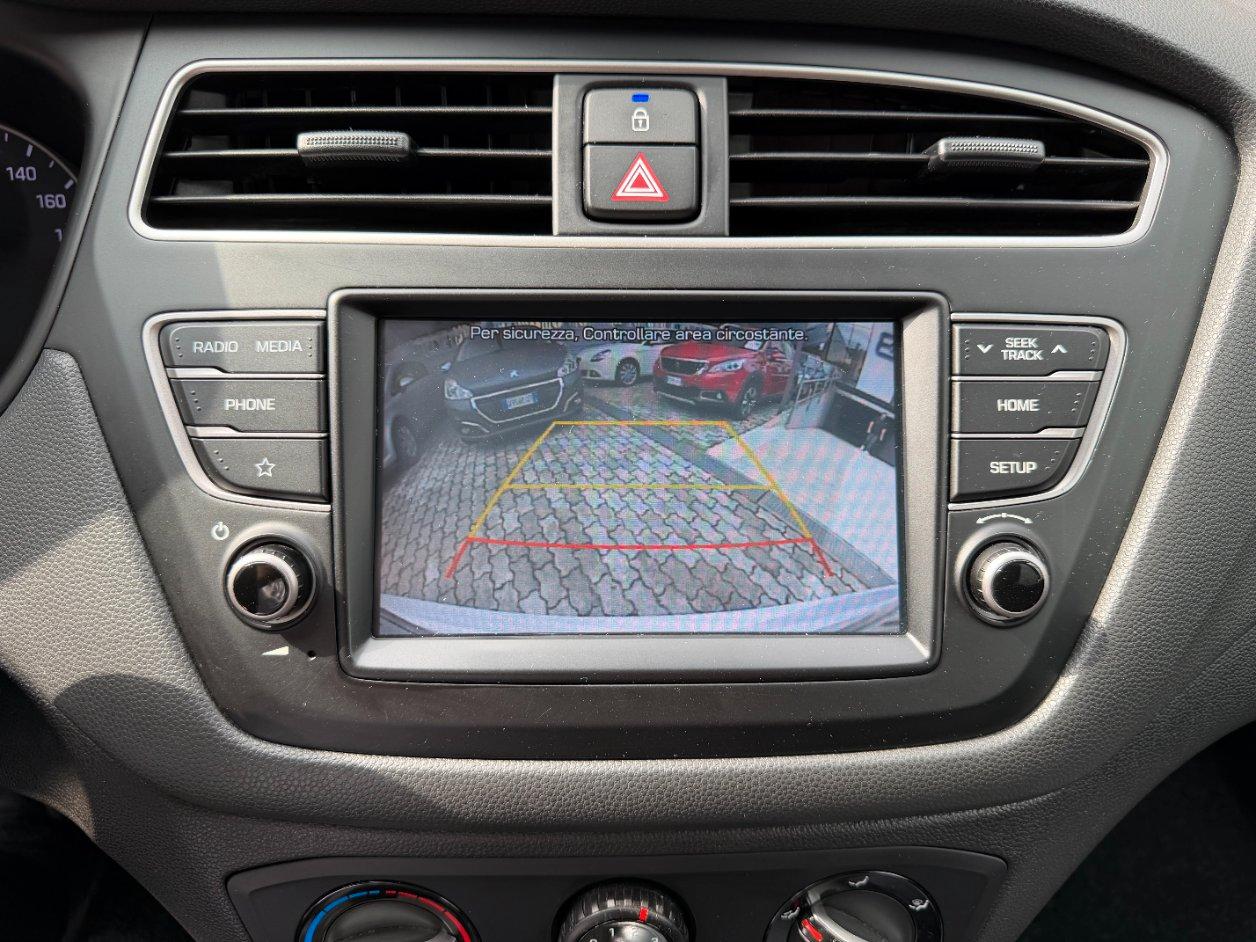 Hyundai i20 5 Porte i20 5p 1.2 mpi Connectline 75cv CAR PLAY+RETROCAMERA