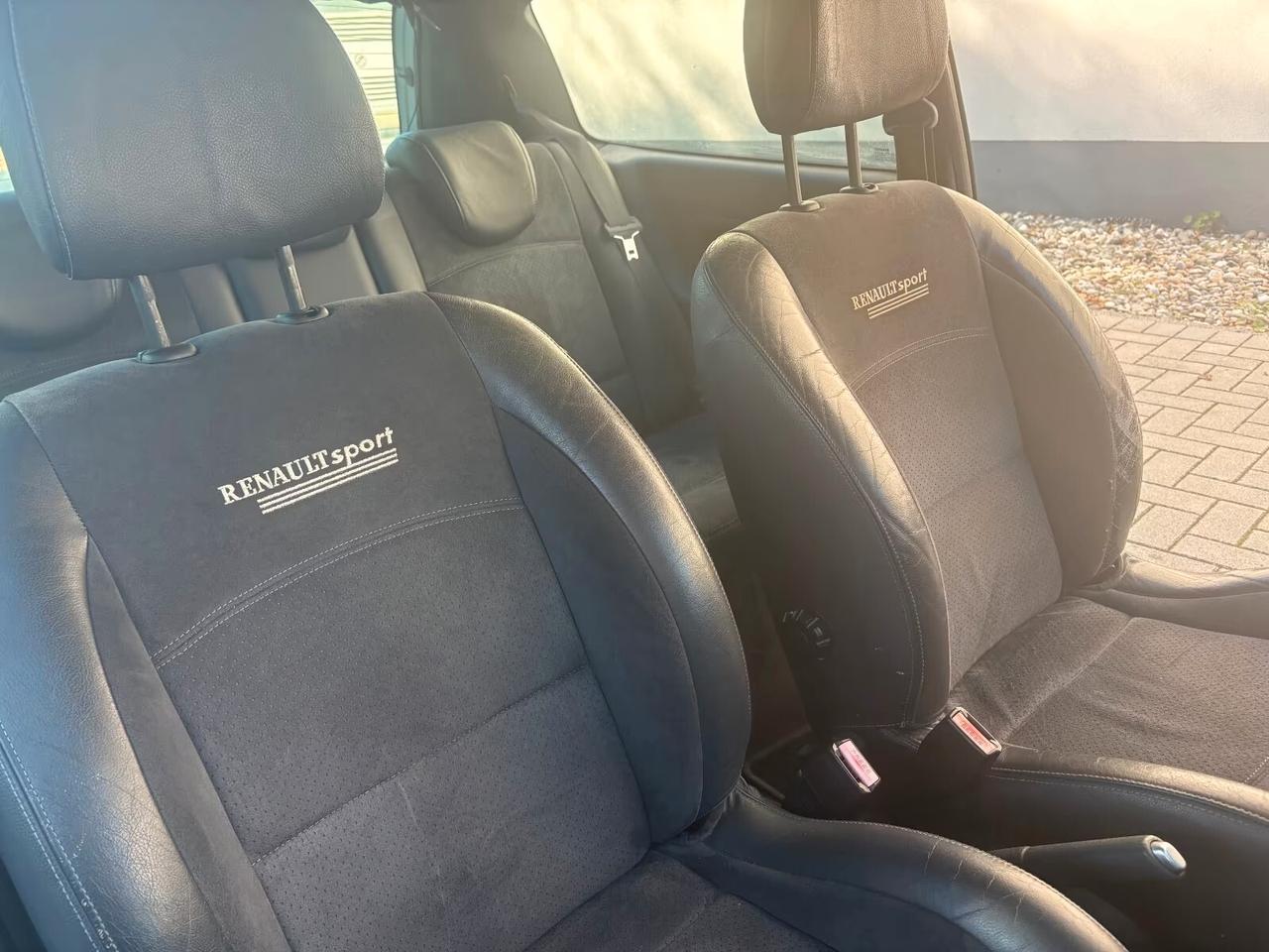 Renault Clio RS 2.0 16V Renault Sport