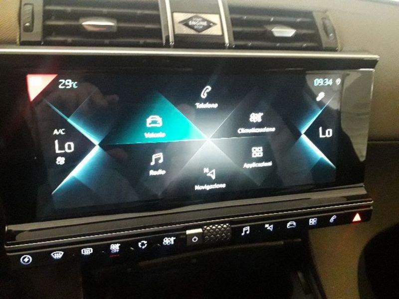 DS DS 7 Modello: 1SX8 DS7 CROSSBACK Business - E-TENSE