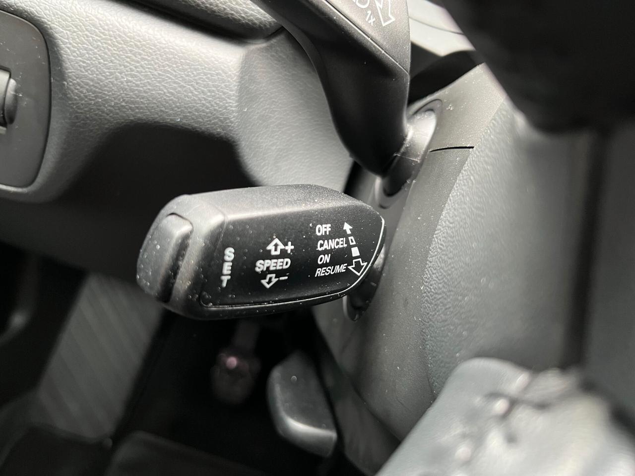 Audi Q3 2.0 TDI 120 CV Business