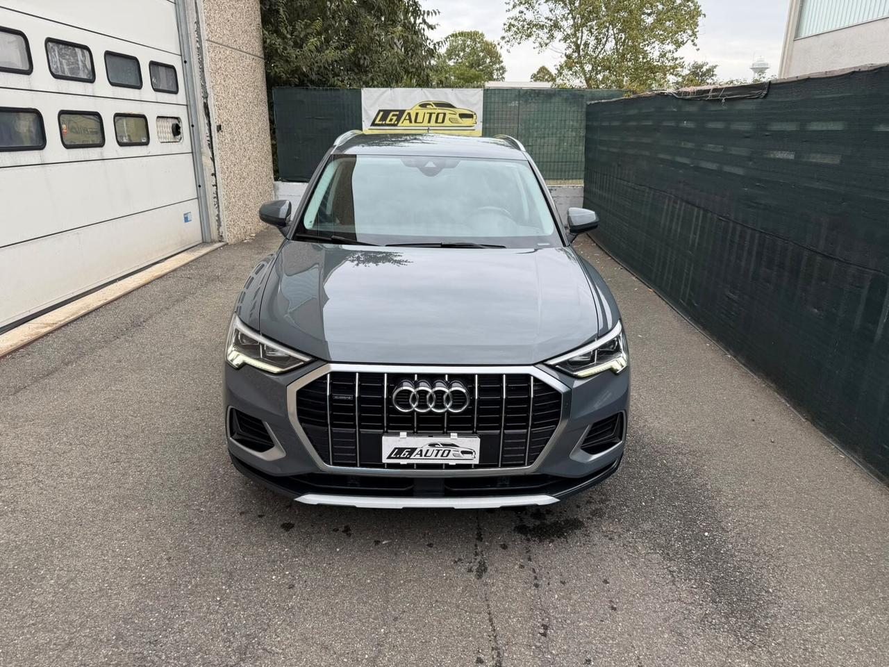 Audi Q3 40 TDI quattro S tronic Business