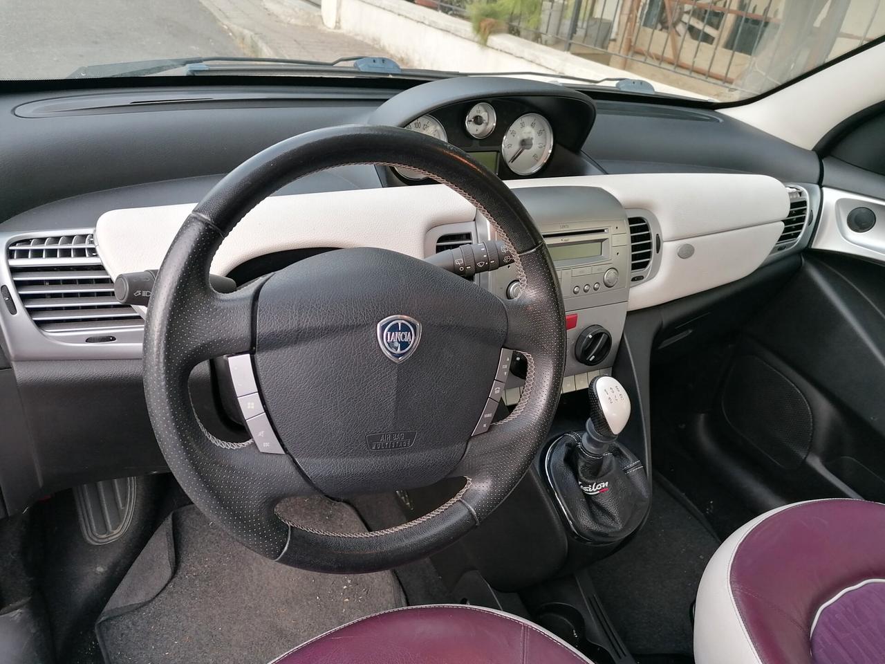 Lancia Ypsilon 1.2 60cv Platino Tetto Apribile