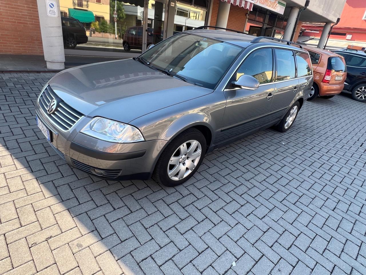 Volkswagen Passat 1.9 TDI/101 CV Var. Business