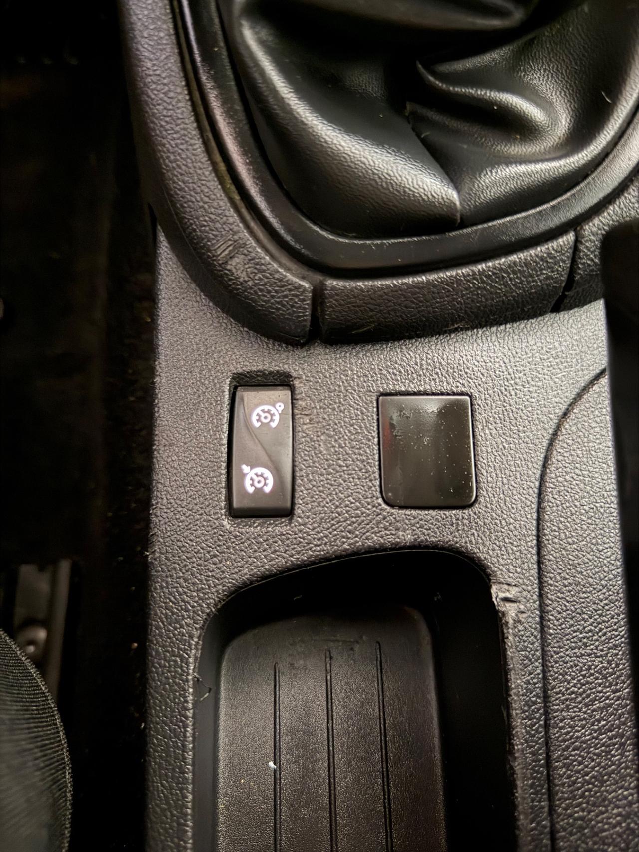 Renault Clio 1.2 Neopatentati Euro 6