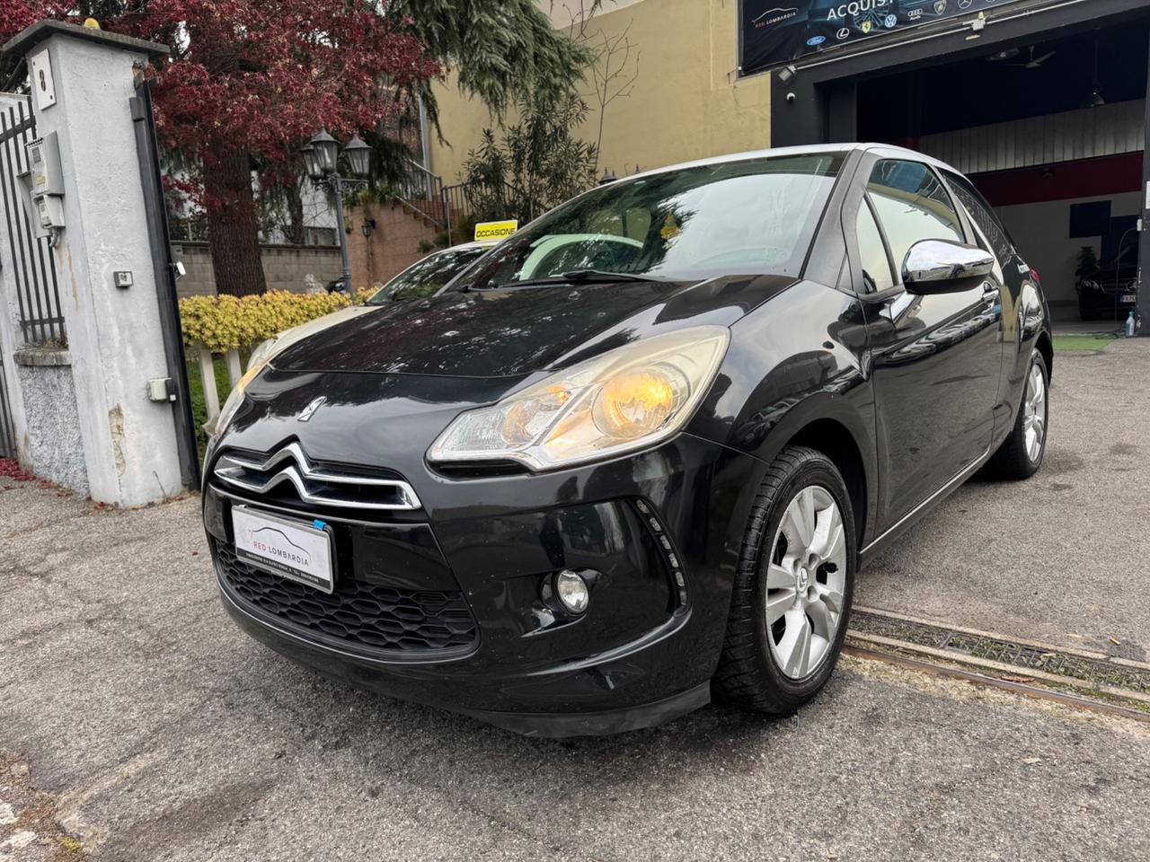 Ds DS3 DS 3 1.6 VTi 120 aut. Just Black