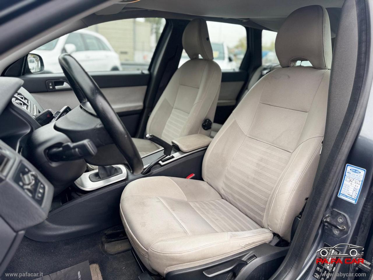 VOLVO V50 2.0 D Summum