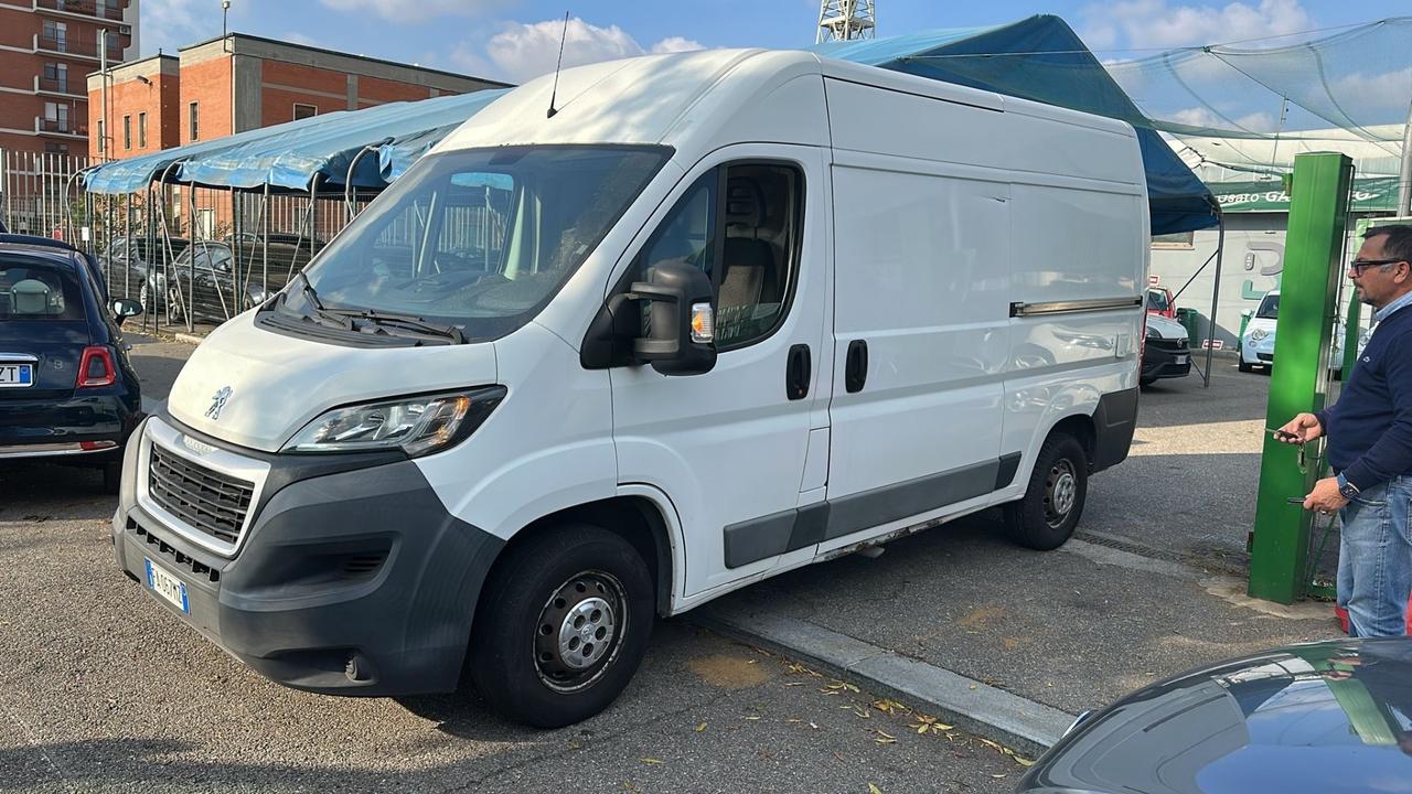 Peugeot Boxer 2.0 BlueHDI 130cv
