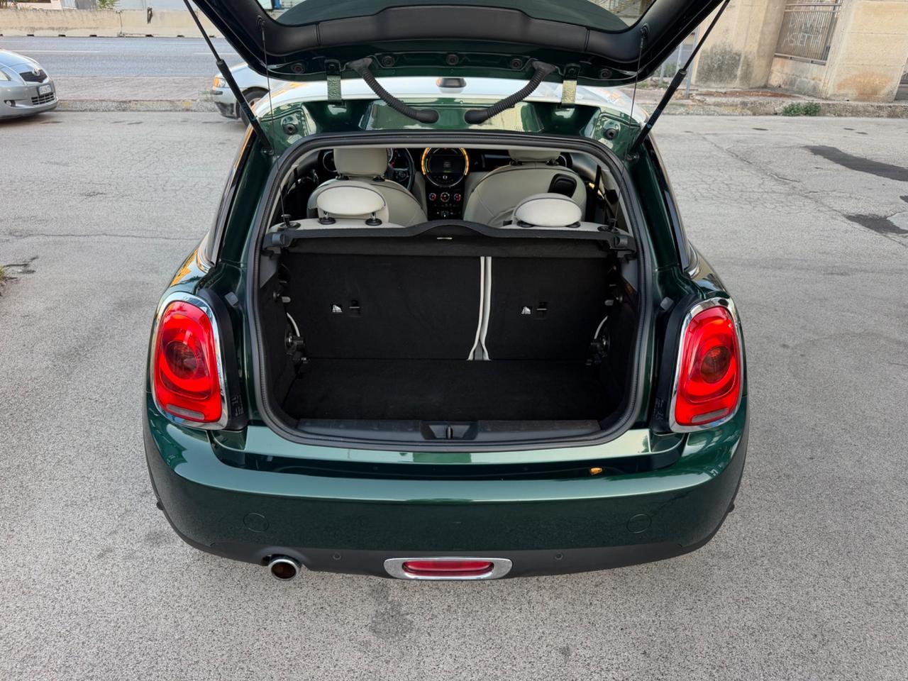Mini Cooper D 1.5 diesel 116 cv 2014 Navig