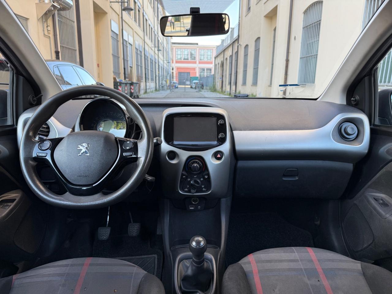 Peugeot 108 VTi 68 5 porte Allure TOP!