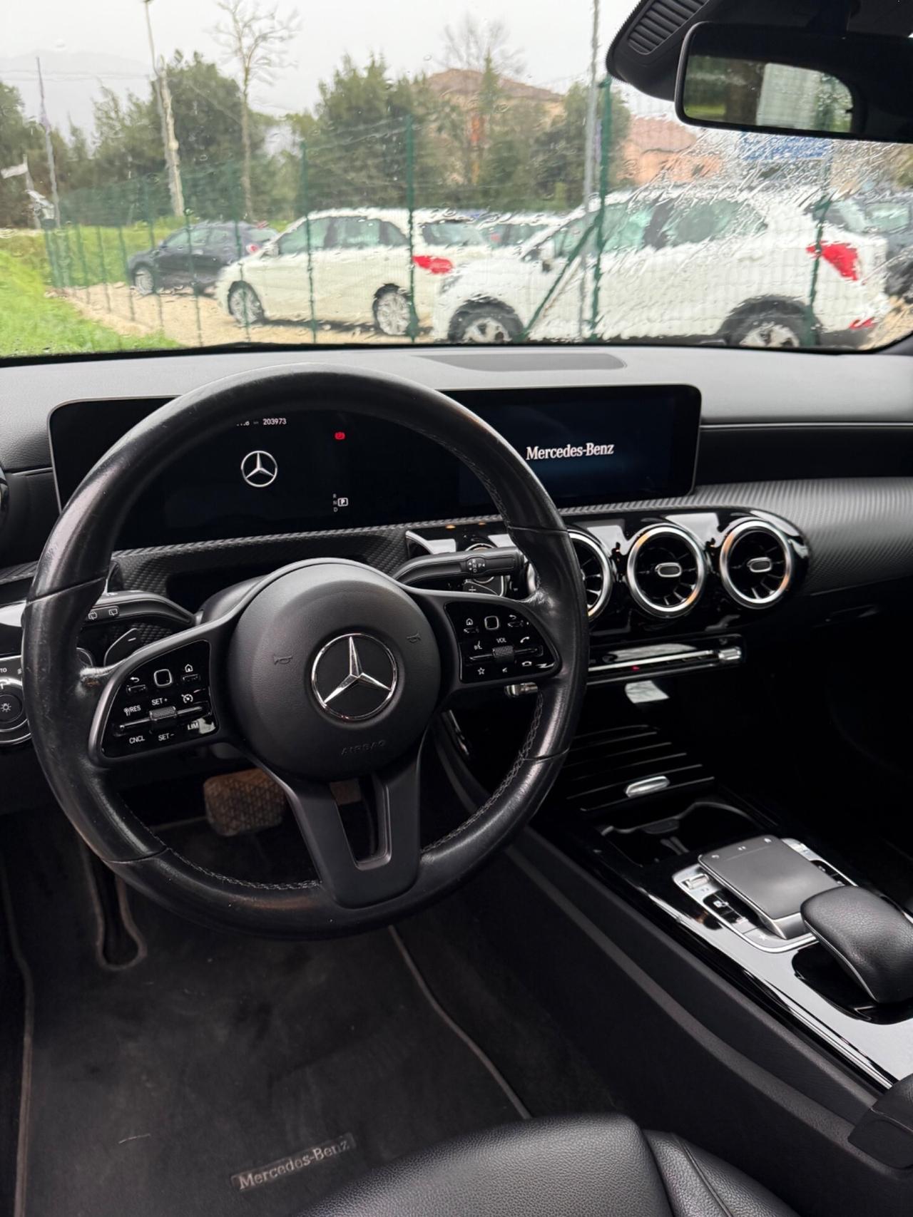 Mercedes-benz A 180 d Automatic Executive km cert.