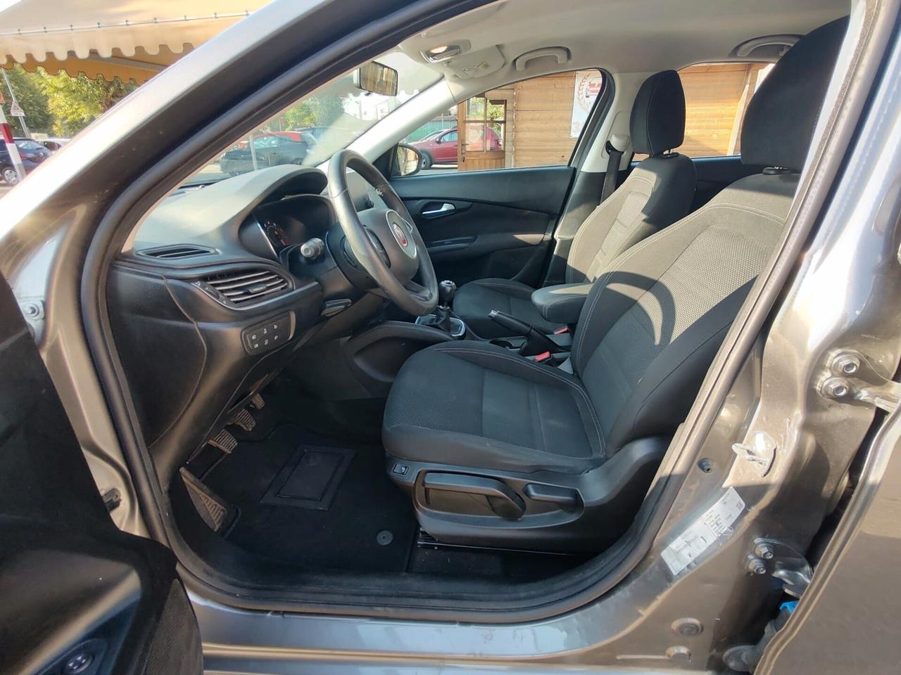 Fiat Tipo 1.4 T-Jet 120CV BENZ\ GPL 5 porte Easy 88KW, OK NEOPANTATI, GARANZIA L.12 MESI